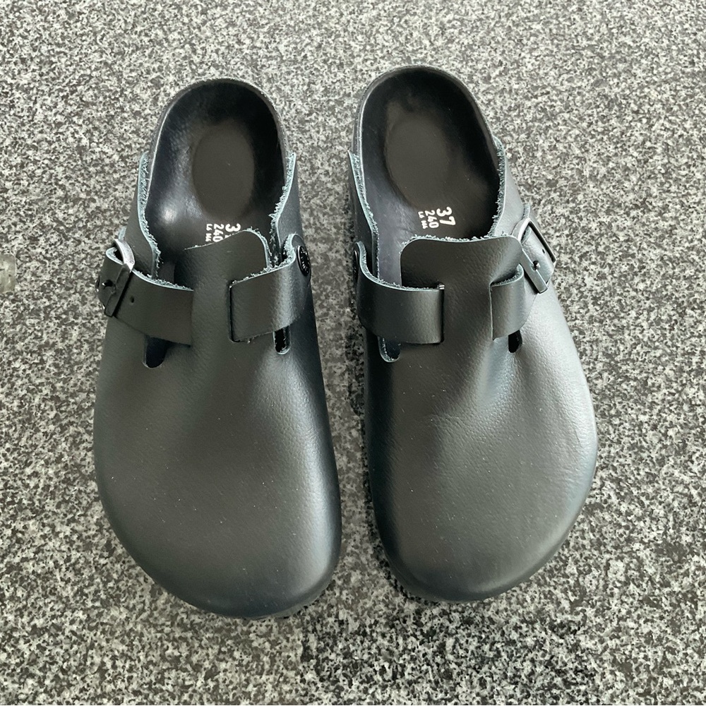 Birkenstock Boston leather clog